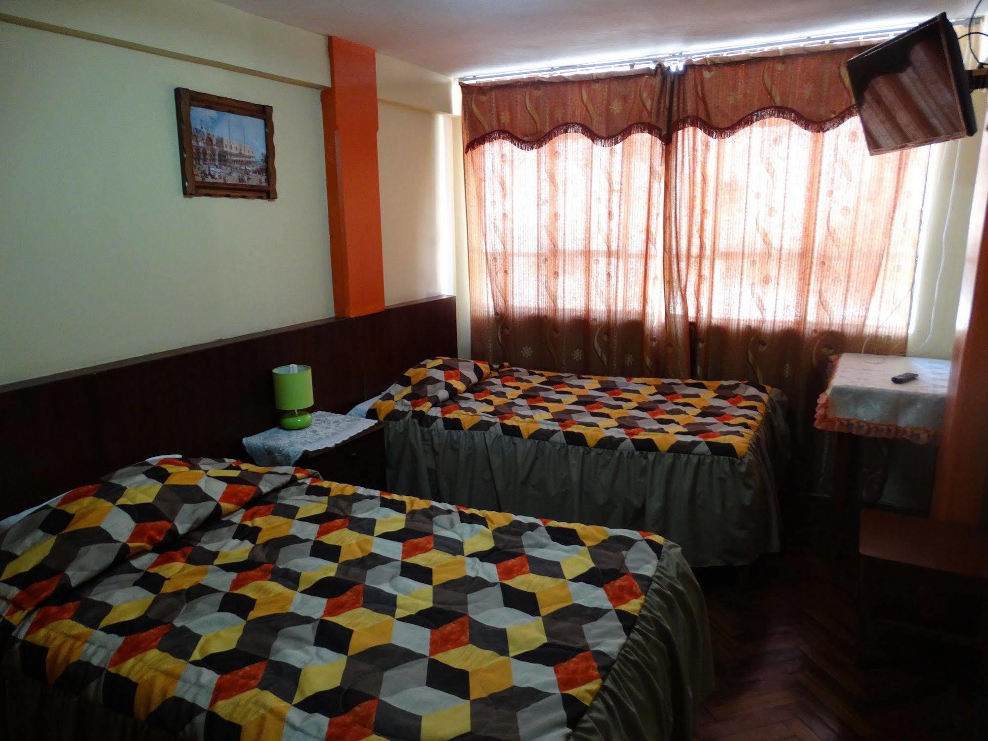 Presidente Inn Puno Buitenkant foto